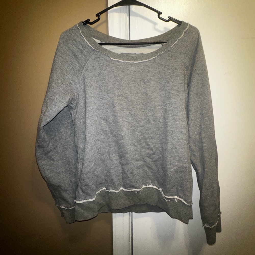 Loose neck sweater